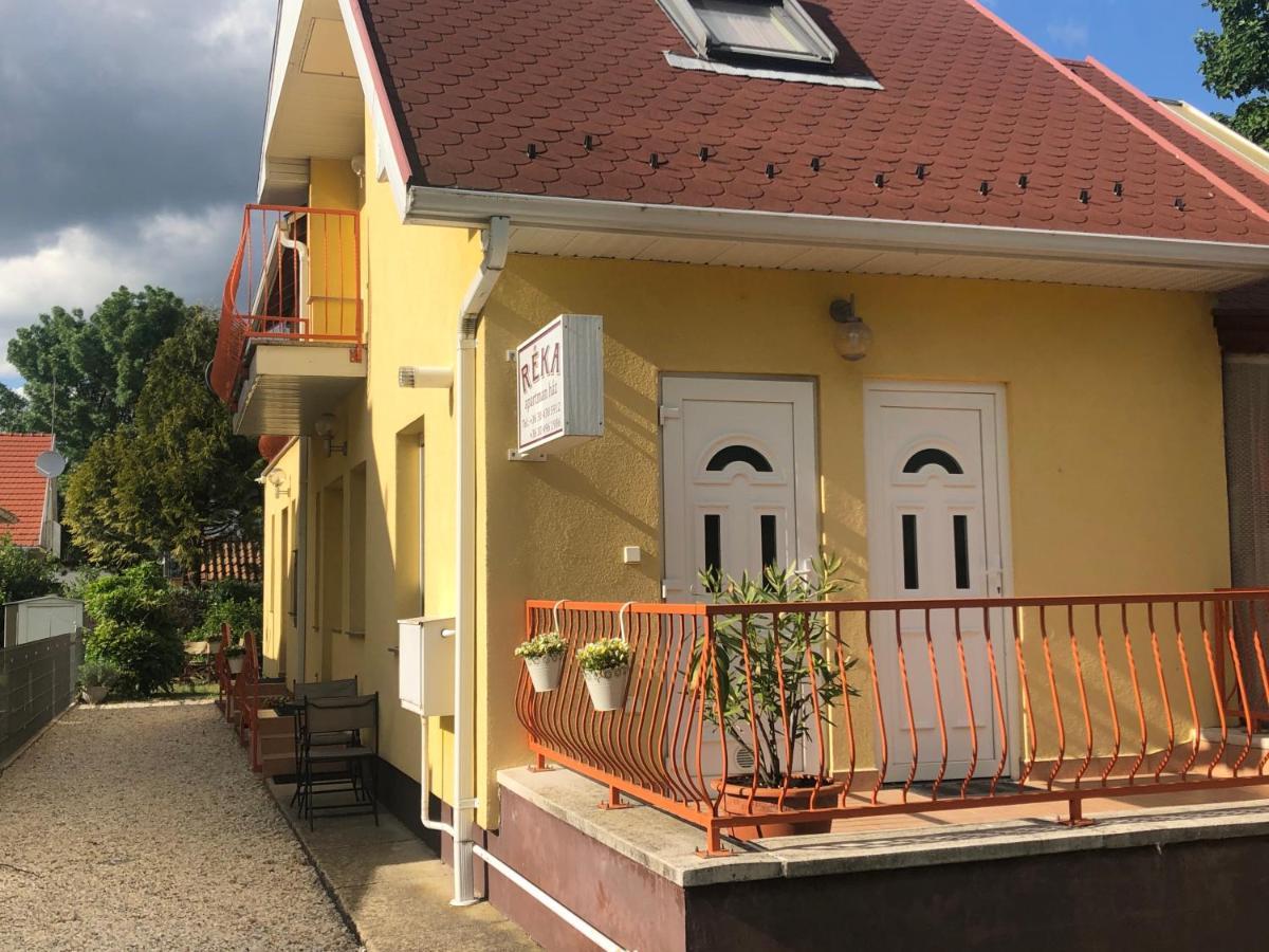 Reka Apartmanhaz Buk Exterior photo